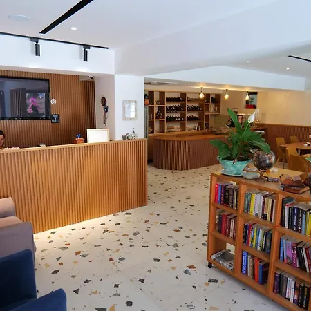 Armar Hotel Sarande