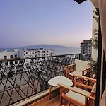 Hotel Armar 4*